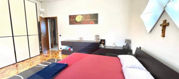 5 rooms Apartment in Dozza, Italy No. 24633 12