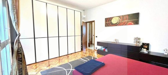 5 rooms Apartment in Dozza, Italy No. 24633 11