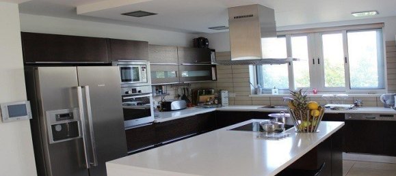 Дом с 4 спальнями в Кония, Кипр № 9852 9