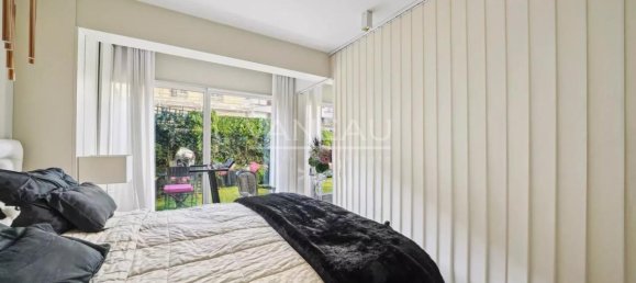 2 rooms Apartment in Paris, France No. 138141 8