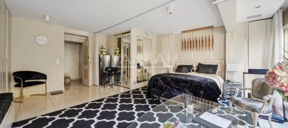 2 rooms Apartment in Paris, France No. 138141 5