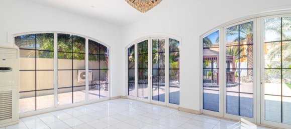 5 bedrooms Villa in Jumeirah Park, UAE No. 13671 16