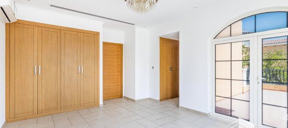 5 bedrooms Villa in Jumeirah Park, UAE No. 13671 13