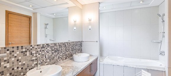 5 bedrooms Villa in Jumeirah Park, UAE No. 13671 19