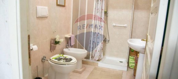 Casa de 5 habitaciónes en Assemini, Italy No. 30579 6