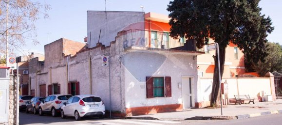 Casa de 5 habitaciónes en Assemini, Italy No. 30579 8