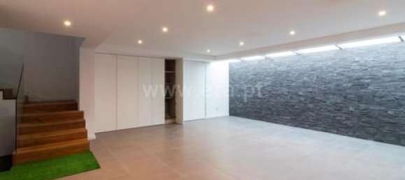 Таунхаус с 3 спальнями в Вила Нова ди Гая, Португалия № 151657 37