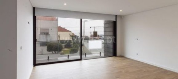 Таунхаус с 3 спальнями в Вила Нова ди Гая, Португалия № 151657 5