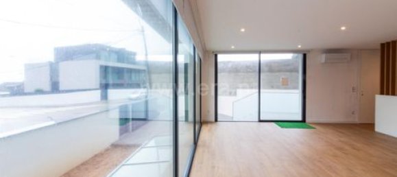 Таунхаус с 3 спальнями в Вила Нова ди Гая, Португалия № 151657 12