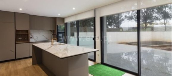 Таунхаус с 3 спальнями в Вила Нова ди Гая, Португалия № 151657 16