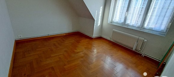 3 bedrooms House in Ferfay, France No. 153779 9