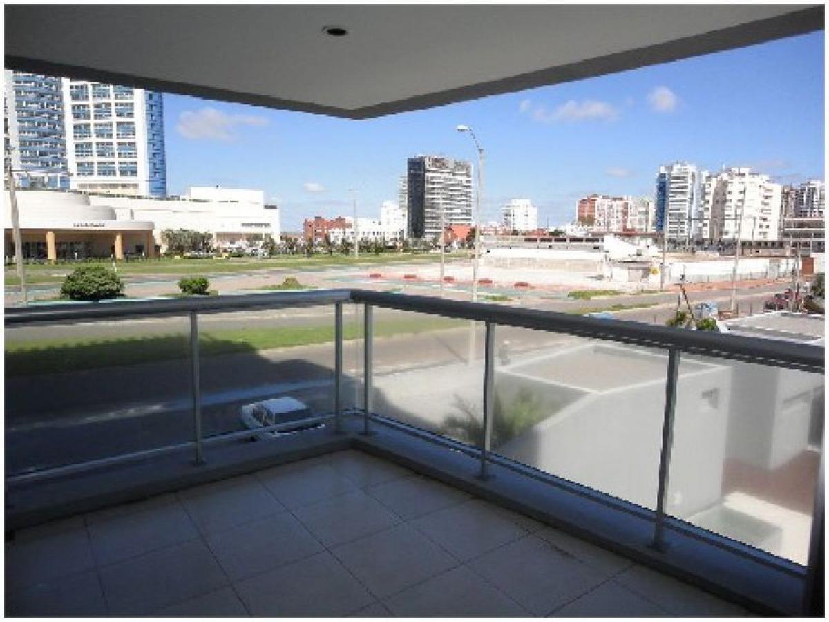 2 bedrooms Apartment in Maldonado, Uruguay No. 4543