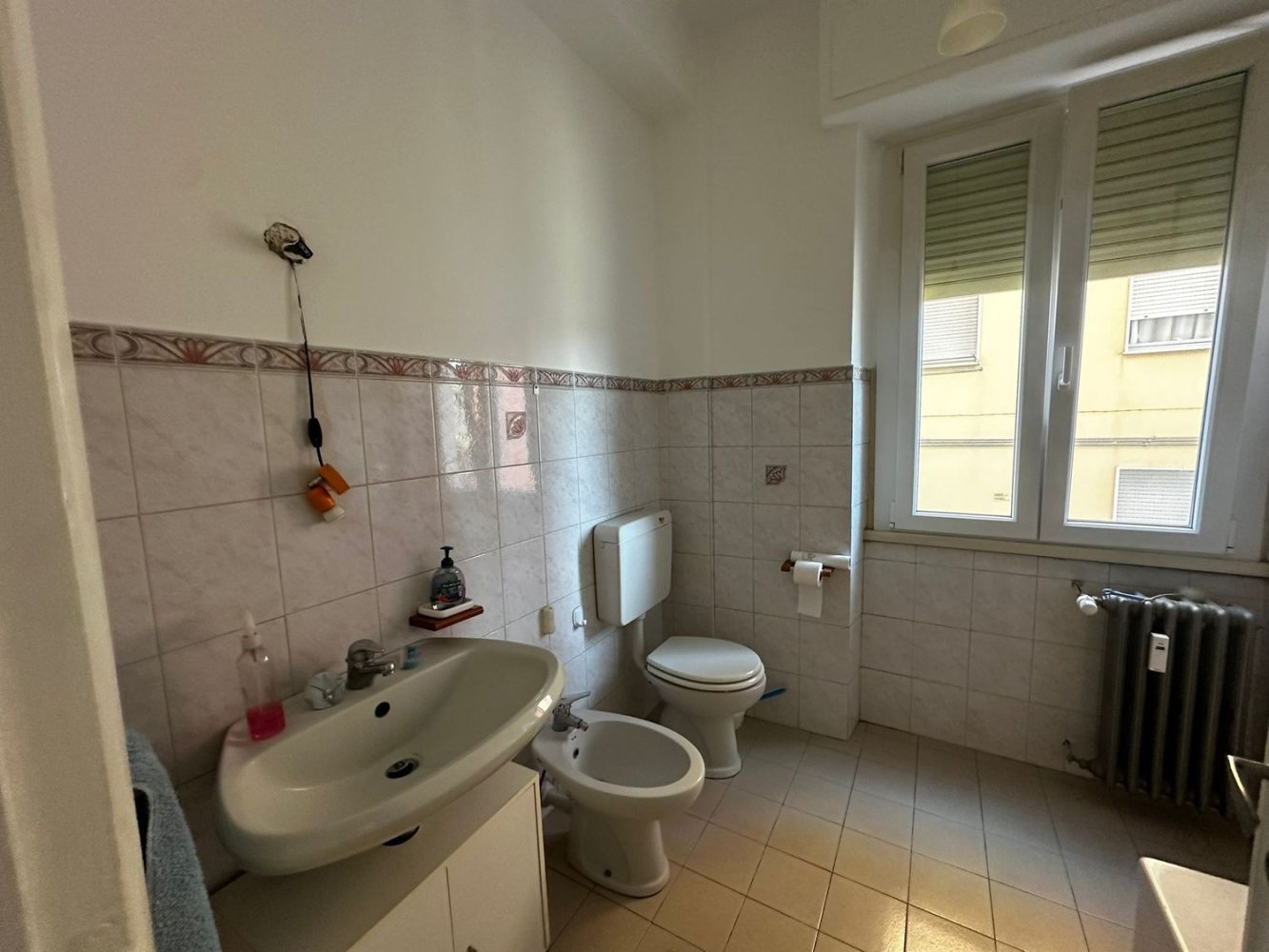 Квартира с 3 комнатами в Варесе, Италия № 334176