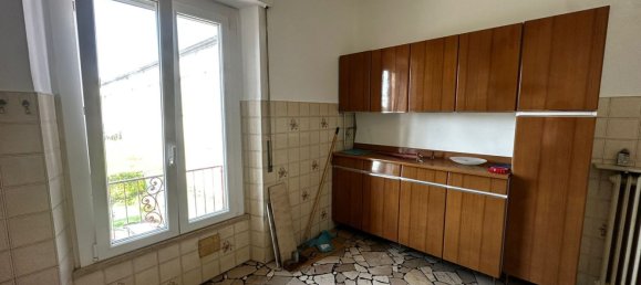 Квартира с 3 комнатами в Варесе, Италия № 334176 5