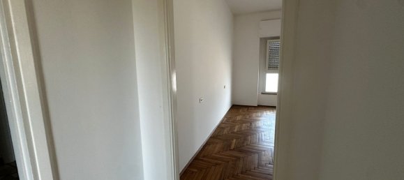 Квартира с 3 комнатами в Варесе, Италия № 334176 37