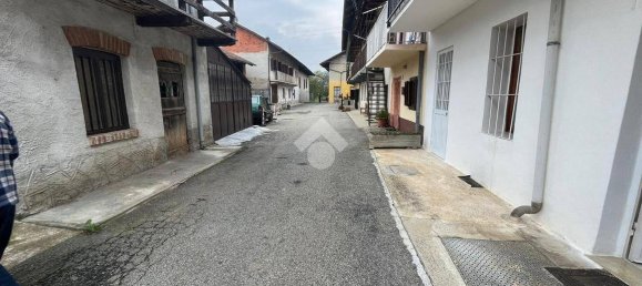 2 bedrooms House in Corio, Italy No. 117465 36