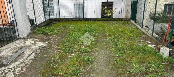 2 bedrooms House in Corio, Italy No. 117465 4