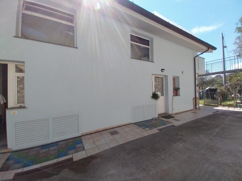 Casa de 10 divisões em Massarosa, Italy N.º 236927