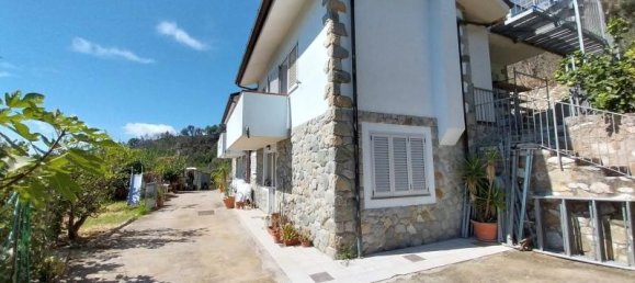 Casa de 10 divisões em Massarosa, Italy N.º 236927 20