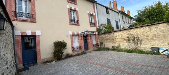 5 bedrooms House in Carrieres-sous-Poissy, France No. 145949 3