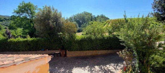 3 Schlafzimmer Haus in Vinci, Italy, Nr. 375721 9