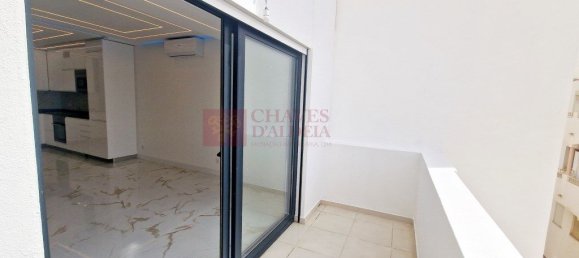 2 chambres Appartement à Quarteira, Portugal No. 97550 3