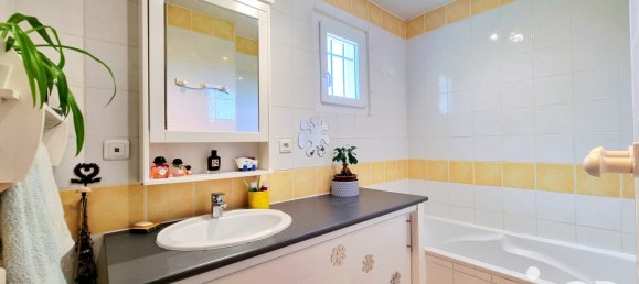 3 bedrooms House in Tillay-le-Peneux, France No. 348995 9