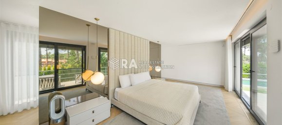 5 bedrooms House in Almada, Portugal No. 99950 18