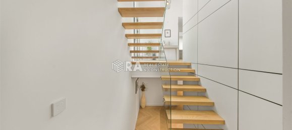 5 bedrooms House in Almada, Portugal No. 99950 24