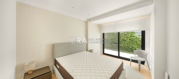 5 bedrooms House in Almada, Portugal No. 99950 26