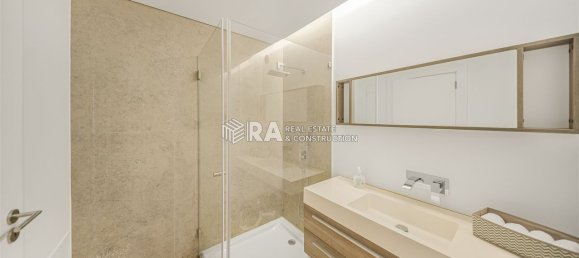 5 bedrooms House in Almada, Portugal No. 99950 27