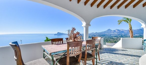 257m² Villa in Altea, Spain No. 14396 2