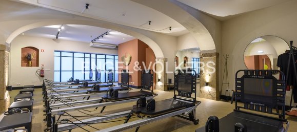 1 room Commercial property in Lisbon, Portugal No. 11020 3