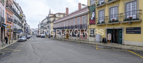 1 room Commercial property in Lisbon, Portugal No. 11020 18