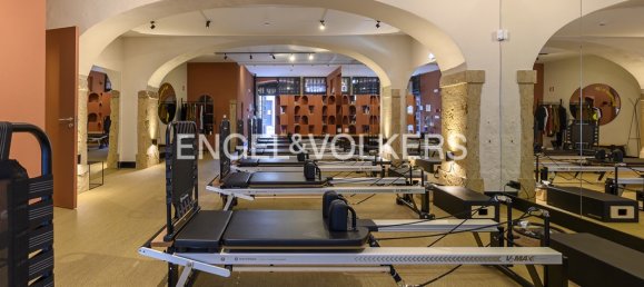 1 room Commercial property in Lisbon, Portugal No. 11020 9