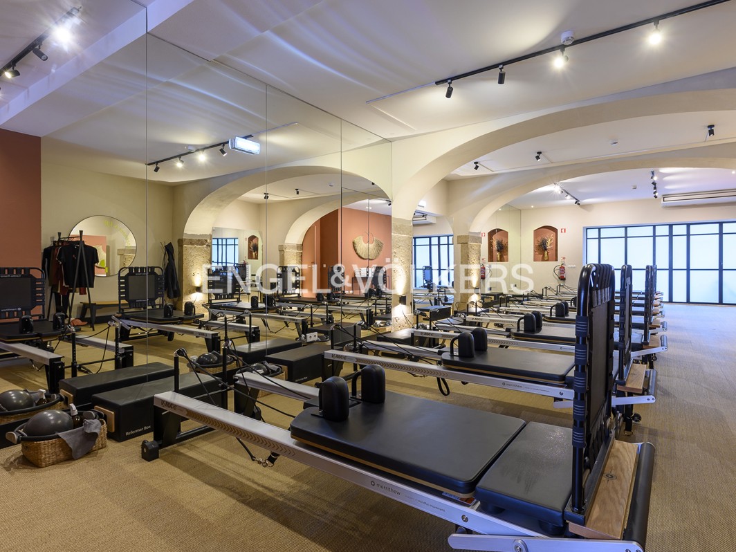 1 room Commercial property in Lisbon, Portugal No. 11020