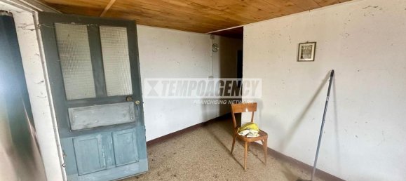 3 rooms Apartment in Polinago, Italy No. 34725 5