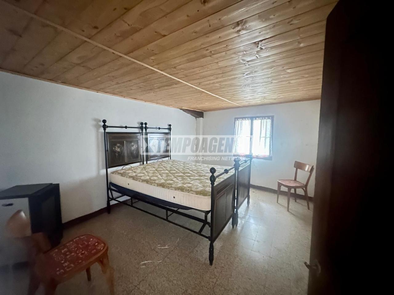 3 rooms Apartment in Polinago, Italy No. 34725