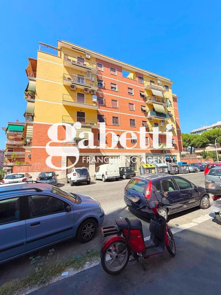 2 Schlafzimmer Wohnung in Rome, Italy, Nr. 369329