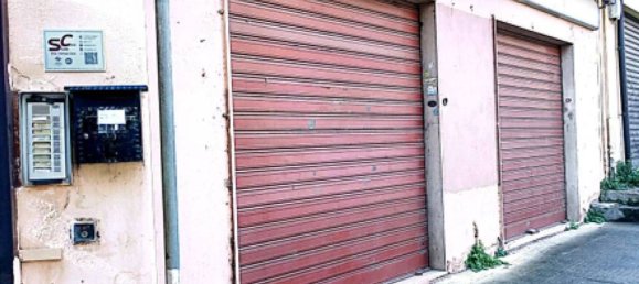 70m² Commercial property in Cosenza, Italy No. 271979 8
