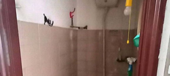 70m² Commercial property in Cosenza, Italy No. 271979 2