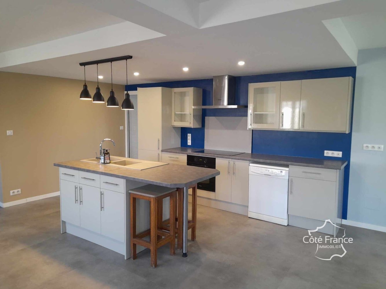 6 bedrooms House in La Flamengrie, France No. 40150