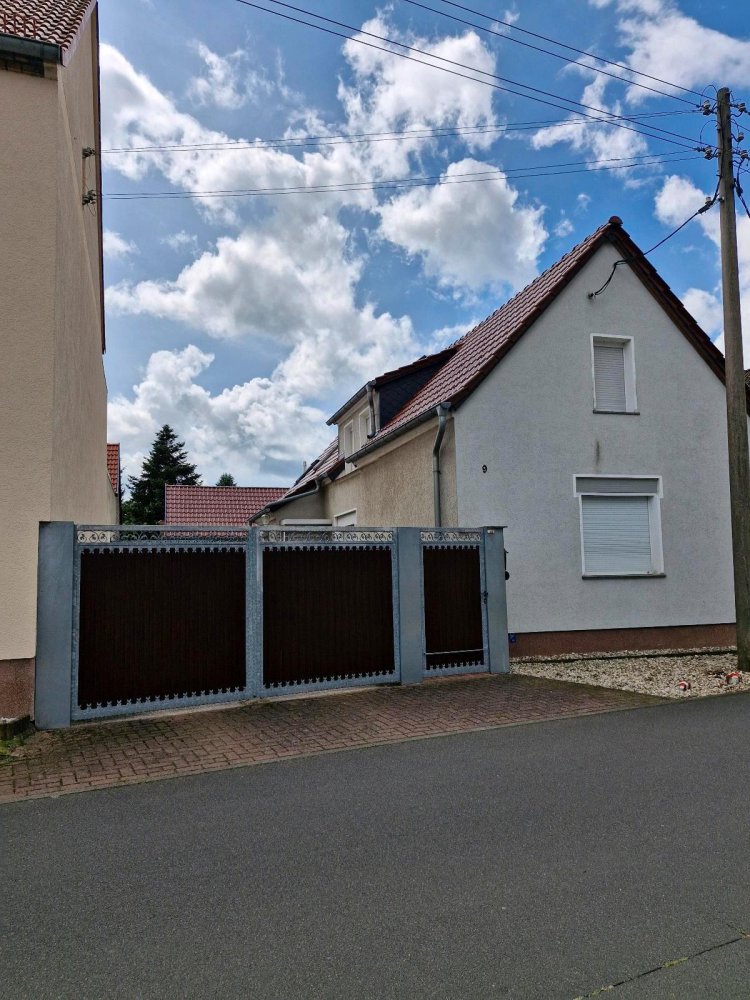 2 bedrooms House in Anhalt-Bitterfeld, Germany No. 240054