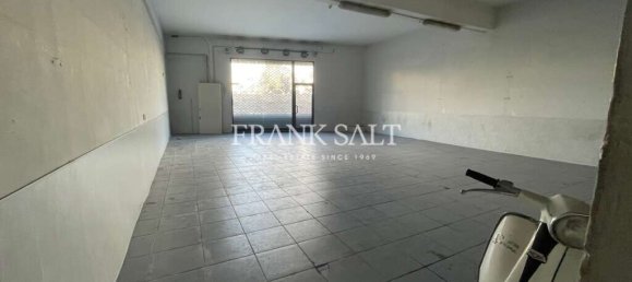 Шопхаус 208м² в Корми, Мальта № 12439 4