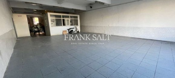 Шопхаус 208м² в Корми, Мальта № 12439 5