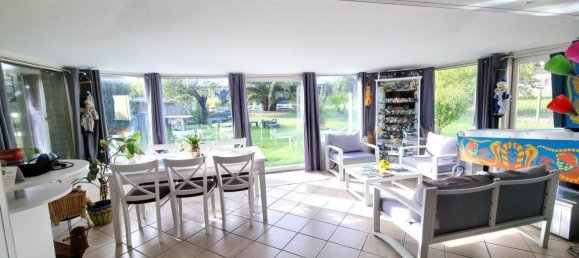 2 bedrooms House in Meschers-sur-Gironde, France No. 113953 4