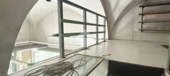 Коммерческая недвижимость с 2 комнатами в Сарцана, Италия № 74385 6