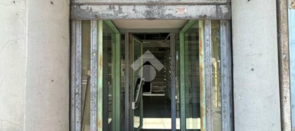 Коммерческая недвижимость с 2 комнатами в Сарцана, Италия № 74385 21