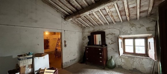 8 rooms House in Terricciola, Italy No. 103008 3