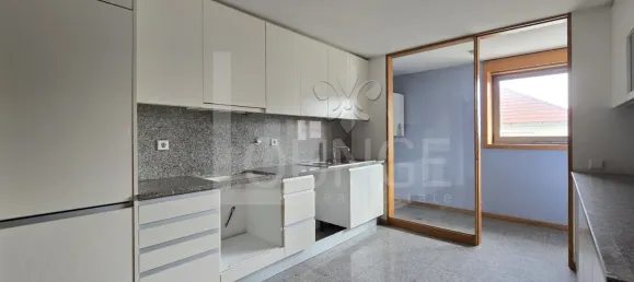 3 Schlafzimmer Wohnung in Matosinhos, Portugal, Nr. 32265 9